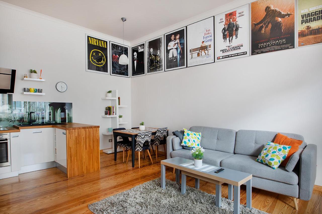 Movie Apartment Jezyce 포즈난 외부 사진
